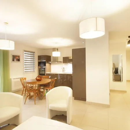 Comfortable T3 Just A Stone's Throw From The Lake! Lägenhet Aix-les-Bains