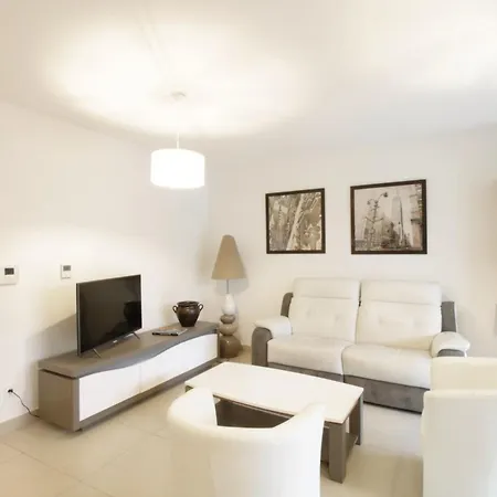 Lägenhet Comfortable T3 Just A Stone's Throw From The Lake!